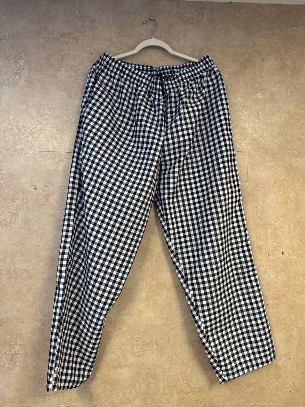 Preowned Jinxinhao Black White Pants Size 3XL Inseam 30" Waist 34" Item #PHK7776